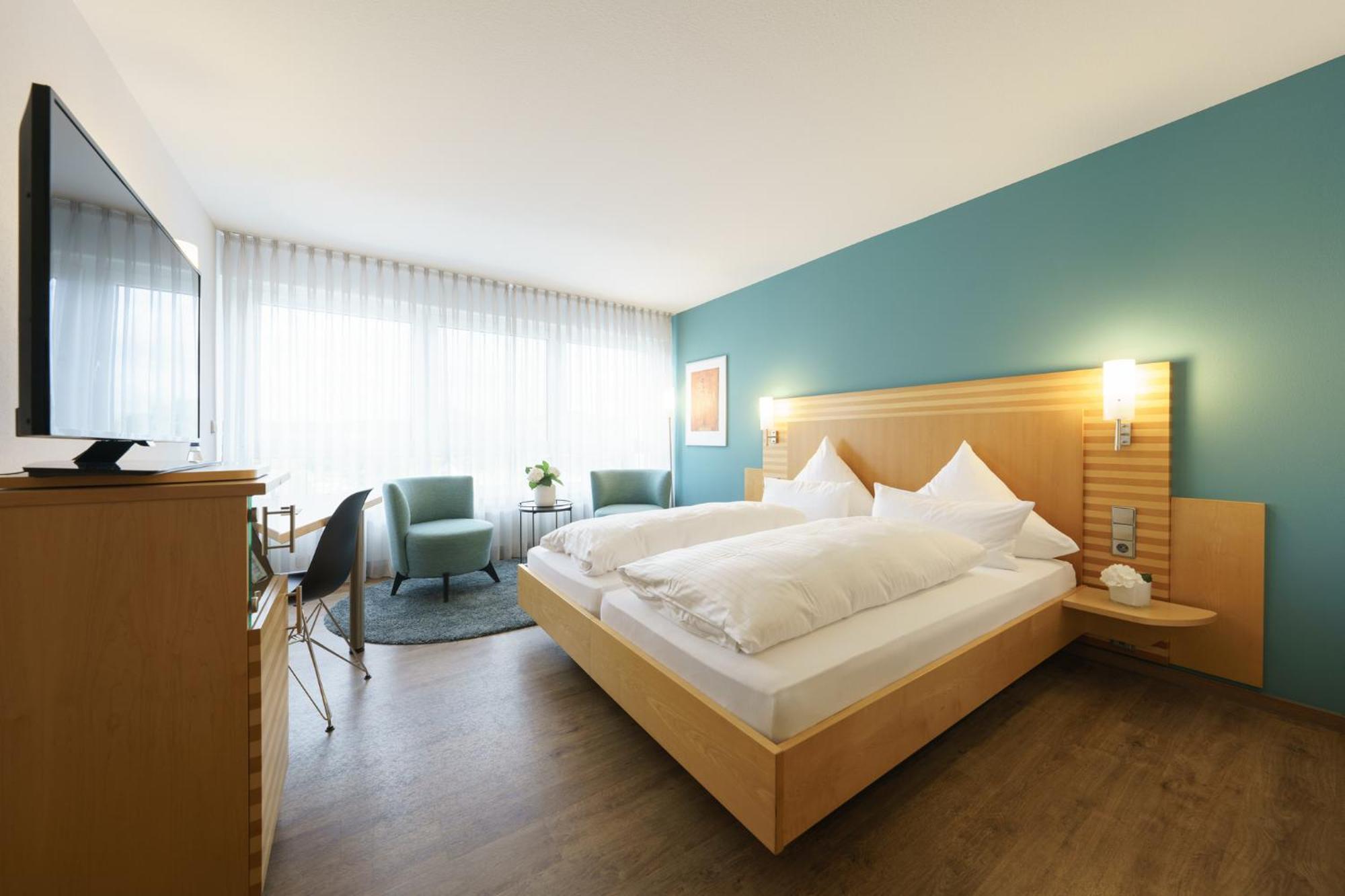 Hotel Hiller In Abstatt エクステリア 写真
